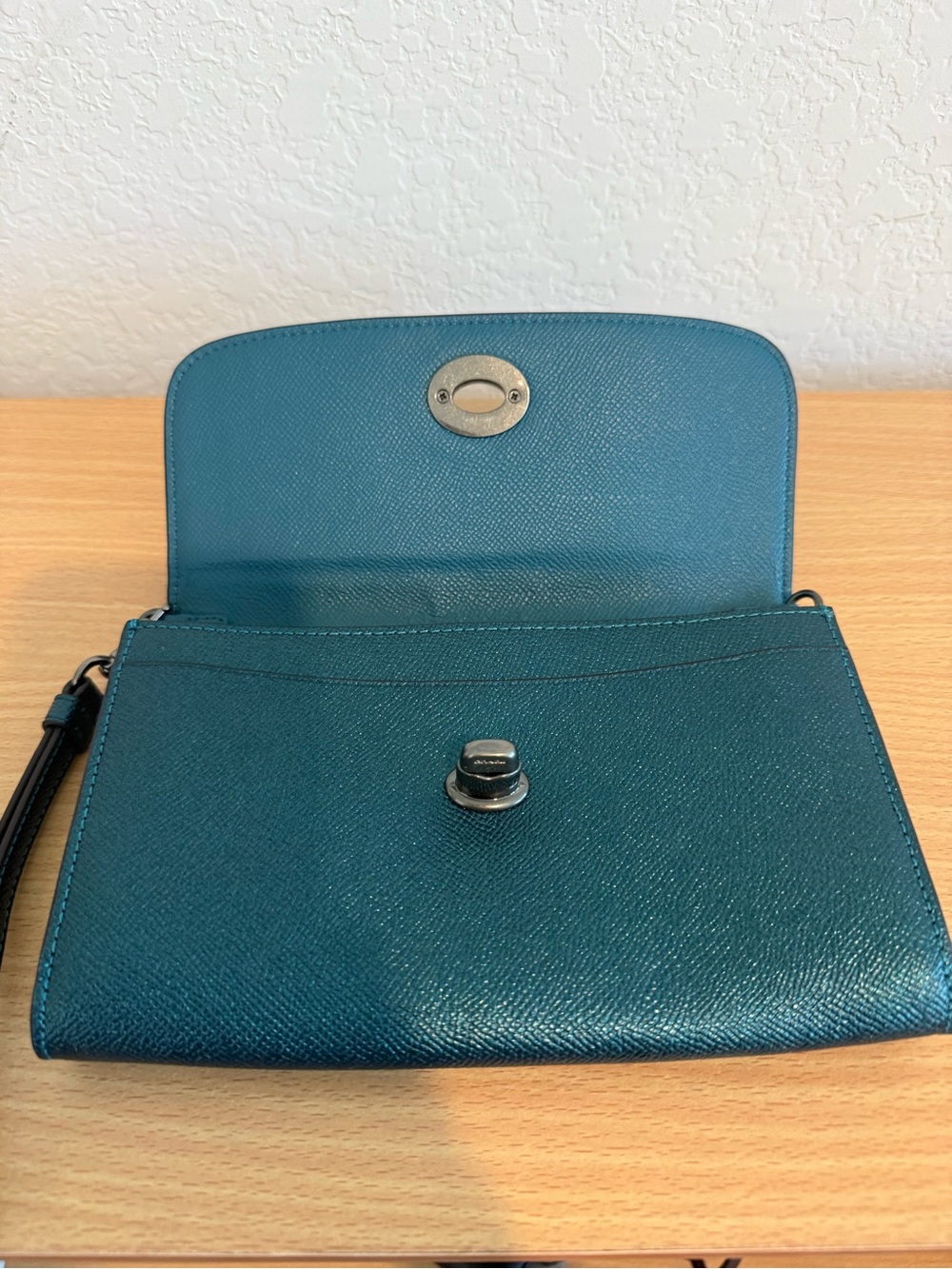 Coach Teal Metallic Tote Bag with Matching Clutch Wristlet - Picture 8 of 8